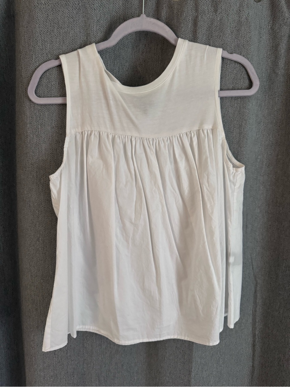 Women's White Sleeveless Gathered Tank Top